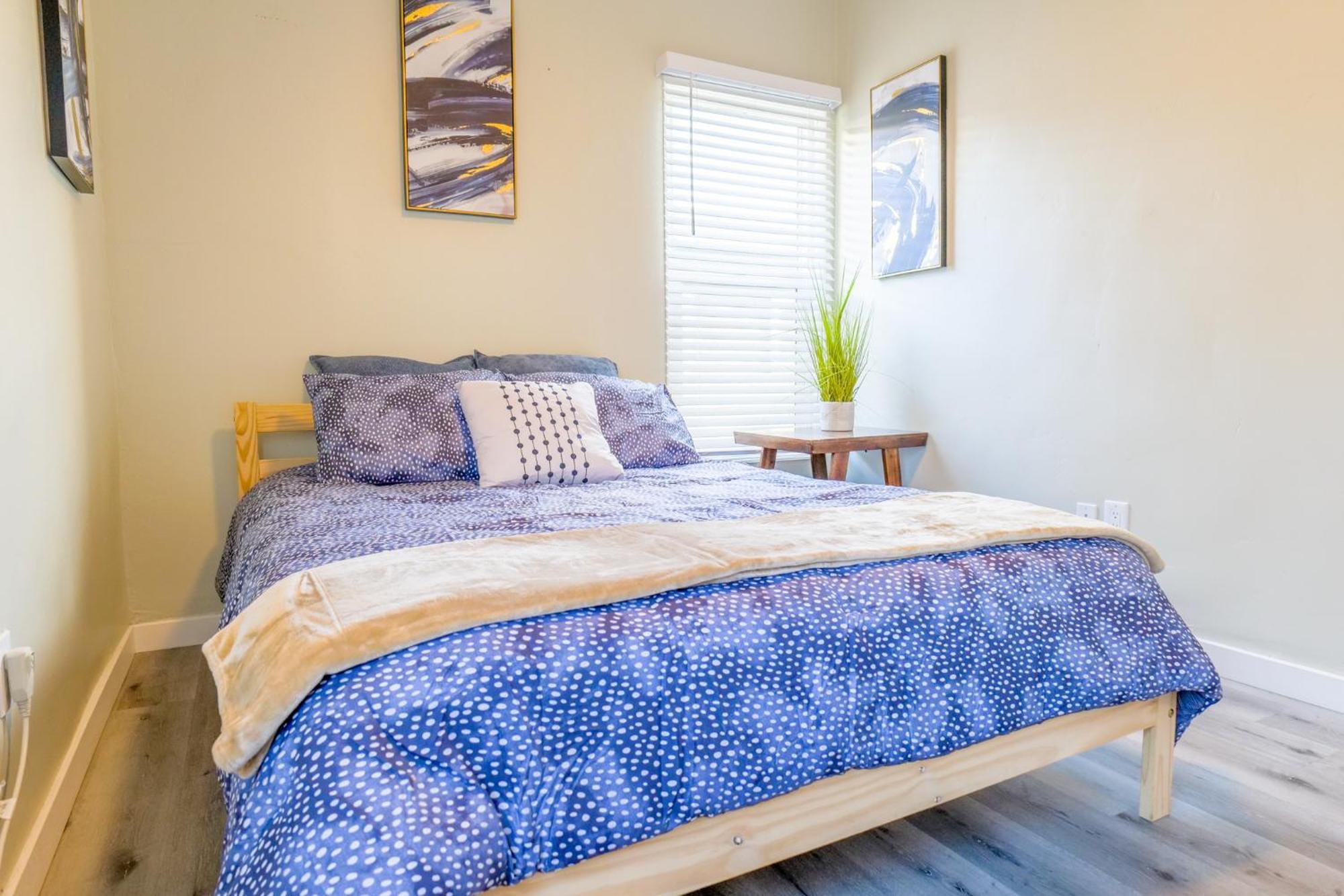 2br Retreat Near Balboa Park