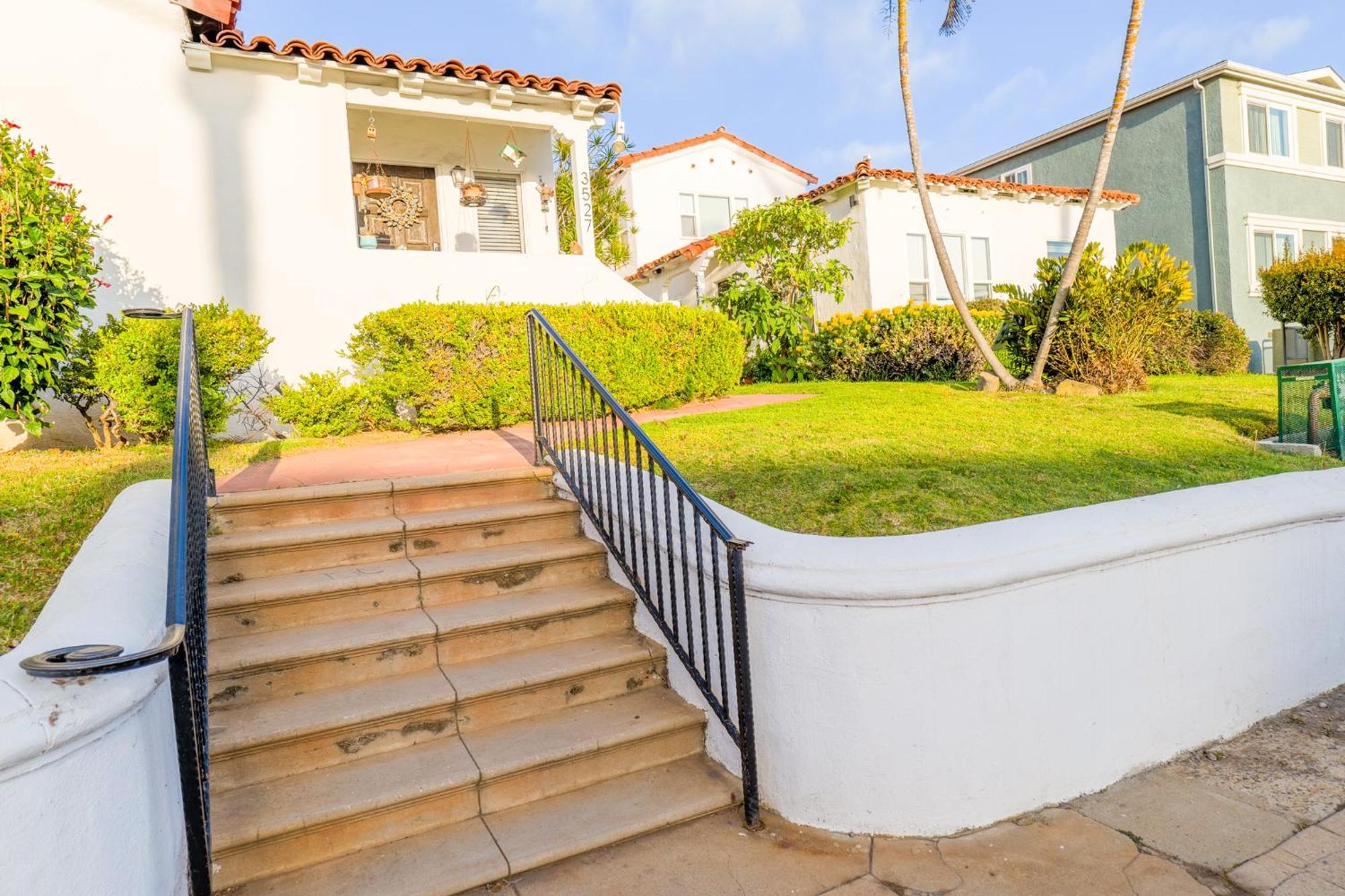 2br Retreat Near Balboa Park *