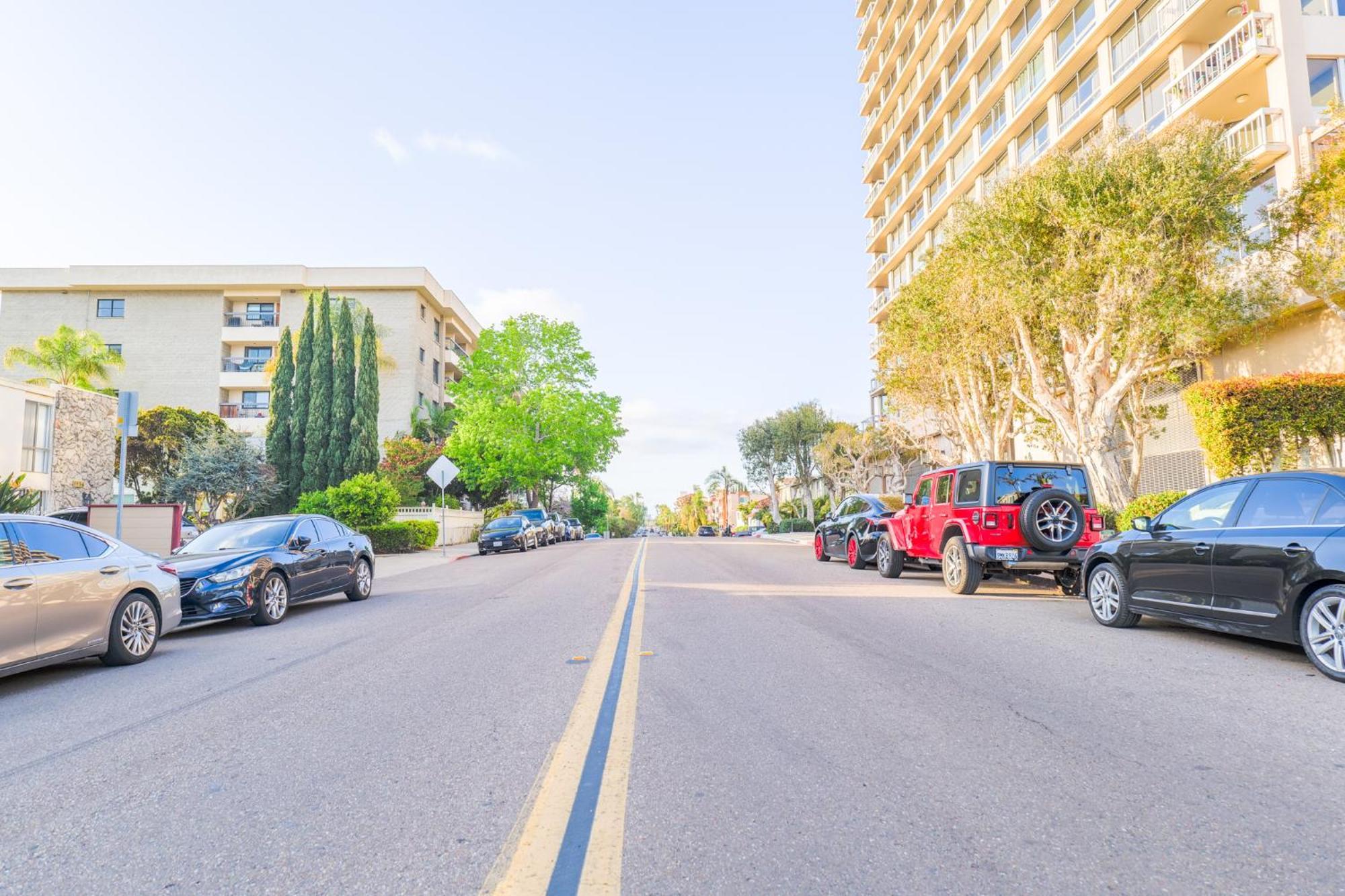 2br Retreat Near Balboa Park Apartment