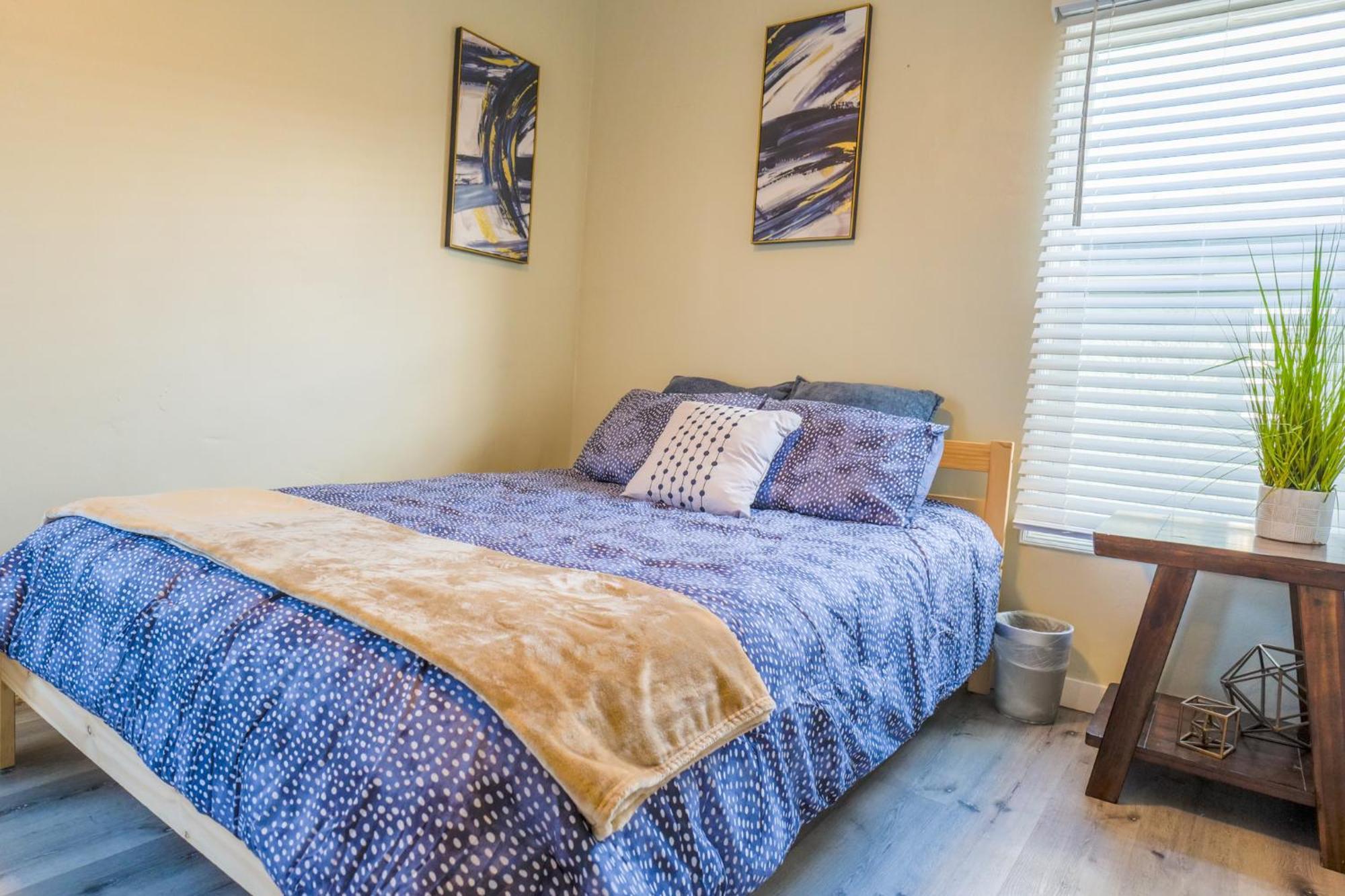 2br Retreat Near Balboa Park * San Diego