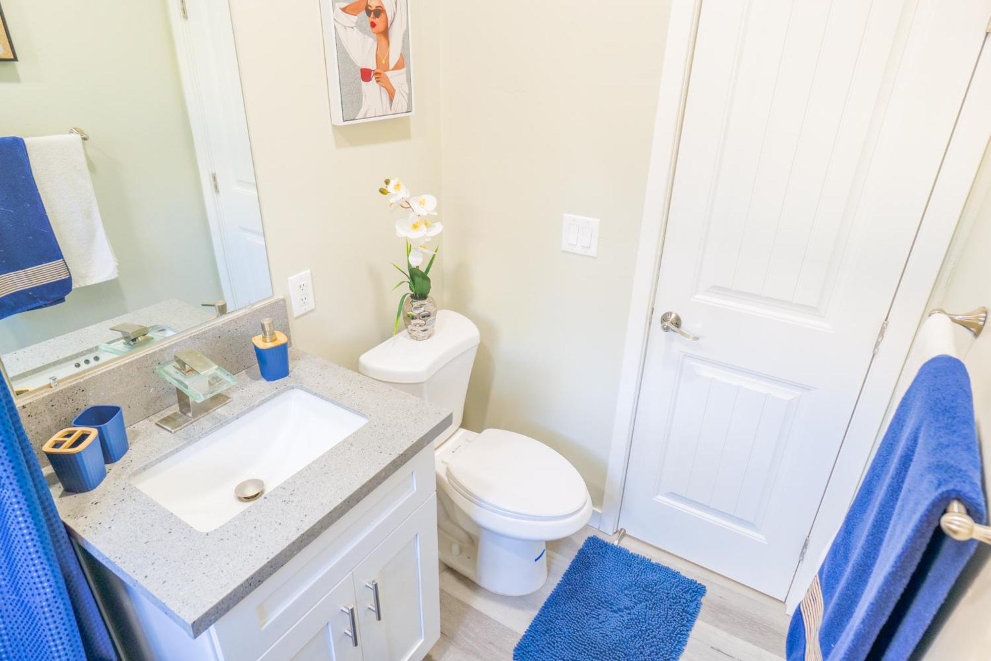 2br Retreat Near Balboa Park